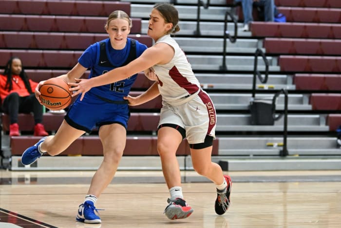 a South Medford Mission Hills girls basketball Oregon POA Holiday Classic December 30 2023 Leon Neuschwander 6